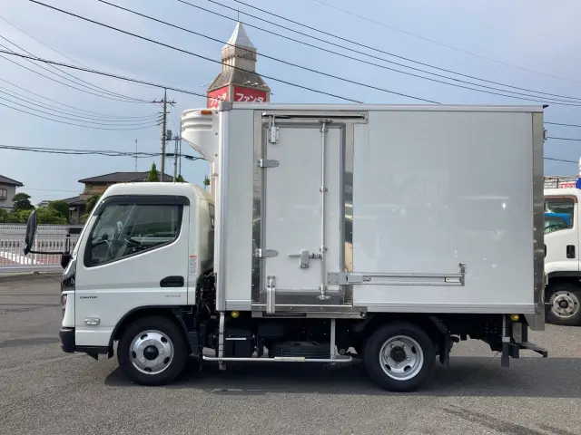 三菱 キャンター 2RG-FEAV0(2WD)の写真5