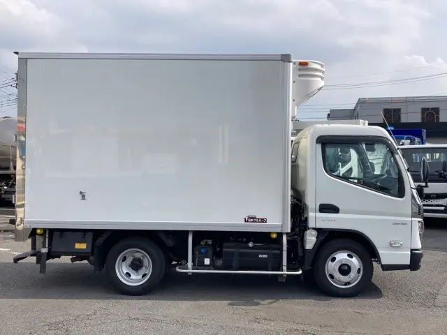 三菱 キャンター 2RG-FEAV0(2WD)の写真6