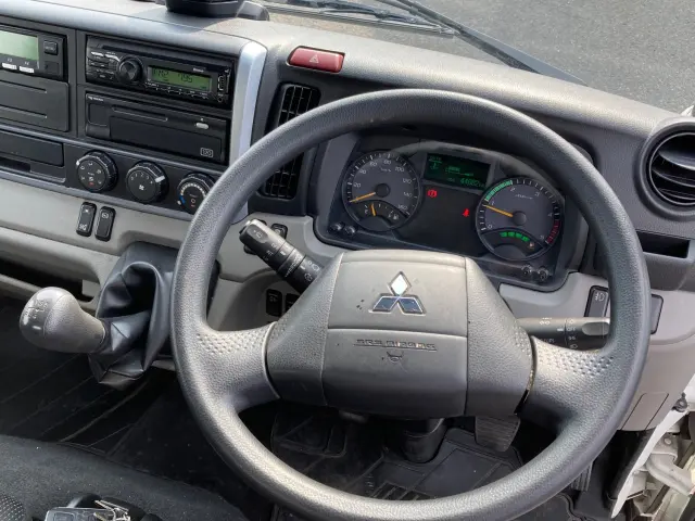 三菱 キャンター 2RG-FEAV0(2WD)の写真18