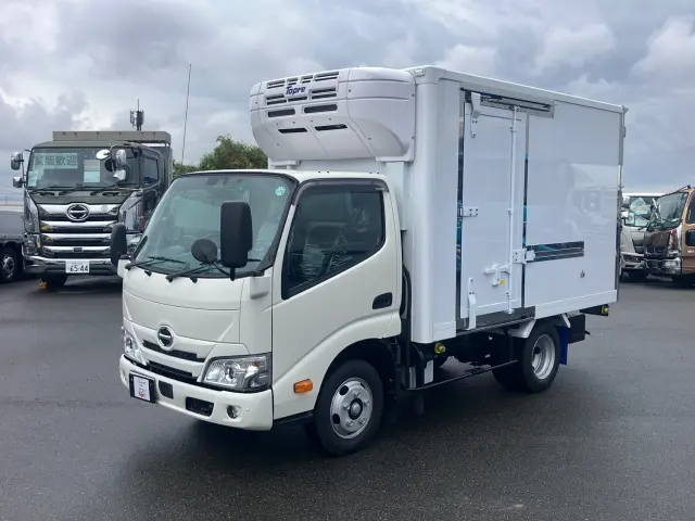 日野 デュトロ 2KG-XZC605M(2WD)の写真1
