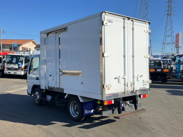 三菱 キャンター TPG-FBA50(2WD)の写真4