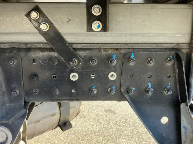 三菱 キャンター TPG-FBA50(2WD)の写真11