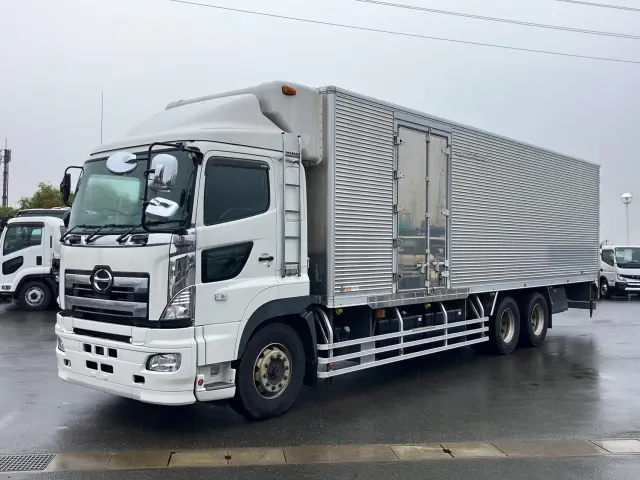 日野 プロフィア QKG-FR1EXBG(6x2)の写真1