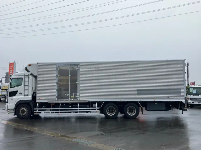 日野 プロフィア QKG-FR1EXBG(6x2)の写真5