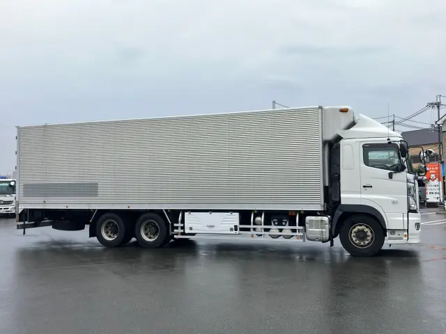 日野 プロフィア QKG-FR1EXBG(6x2)の写真6