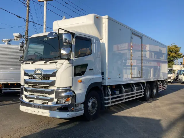 日野 プロフィア 2DG-FR1AHJ(6x2)の写真1