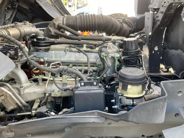 日野 プロフィア 2DG-FR1AHJ(6x2)の写真14