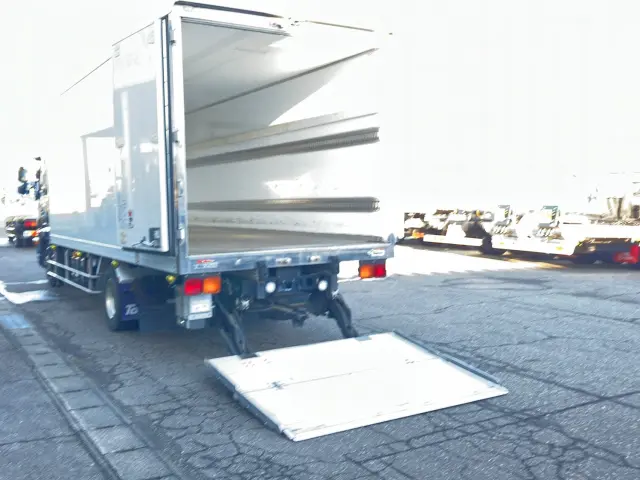 UD コンドル TKG-MK38L(2WD)の写真13