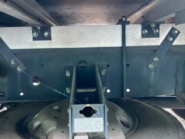 UD コンドル TKG-MK38L(2WD)の写真14