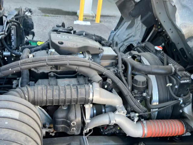 UD コンドル TKG-MK38L(2WD)の写真17