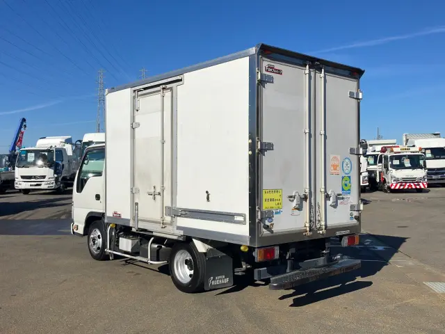 いすゞ エルフ TRG-NJR85AN(2WD)の写真4