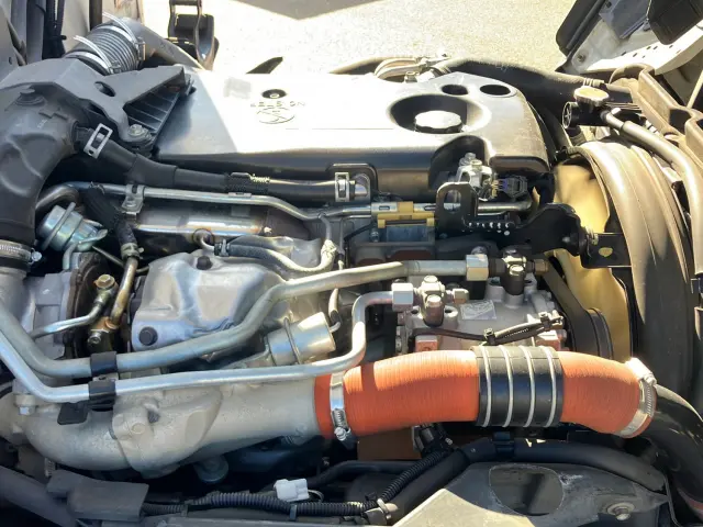 いすゞ エルフ TRG-NJR85AN(2WD)の写真15