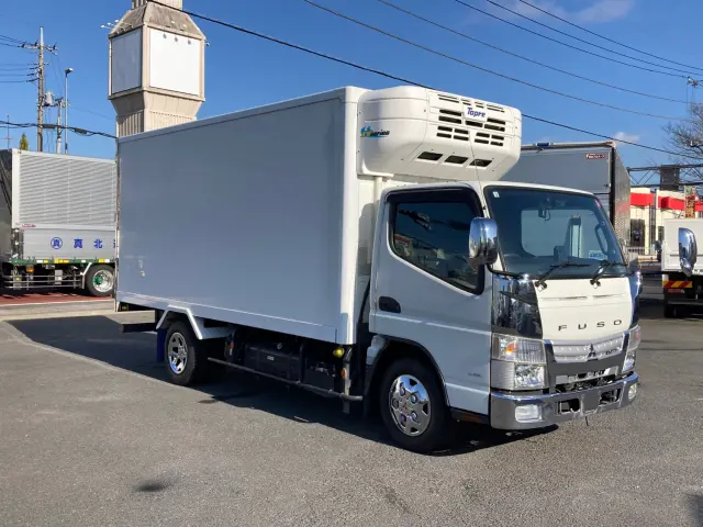 三菱 キャンター TPG-FEA50(2WD)の写真2
