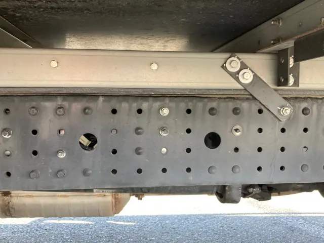 三菱 キャンター TPG-FEA50(2WD)の写真11