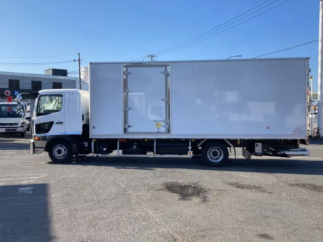 日野 レンジャー 2KG-FD2ABG(2WD)の写真5