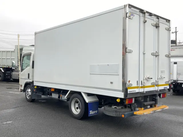 いすゞ エルフ 2RG-NPR88AN(2WD)の写真4