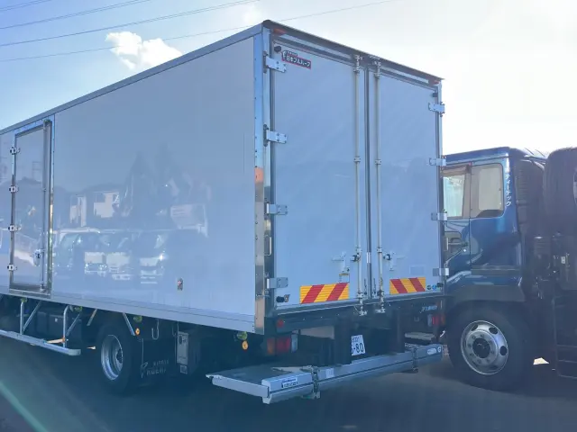 いすゞ フォワード 2PG-FRR90S2(2WD)の写真12