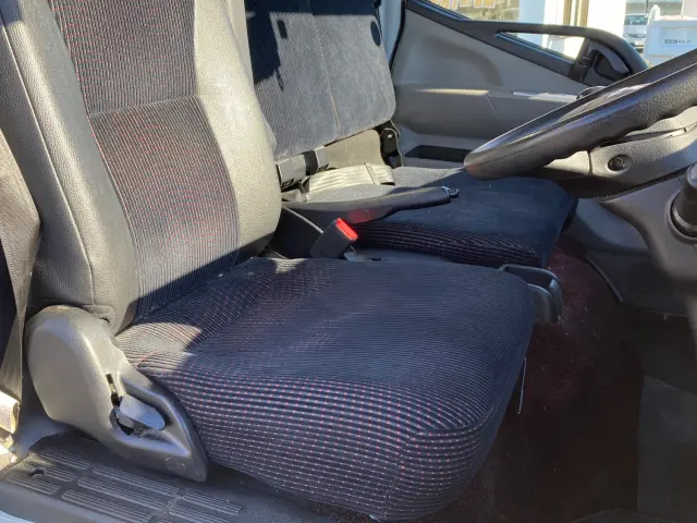 三菱 キャンター 2PG-FBAV0(2WD)の写真16