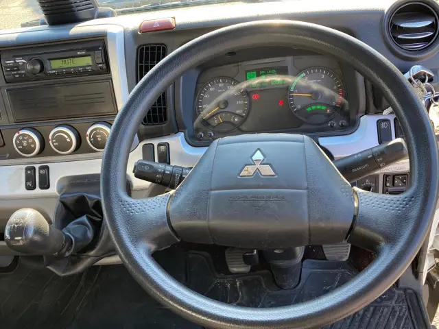 三菱 キャンター 2PG-FBAV0(2WD)の写真18
