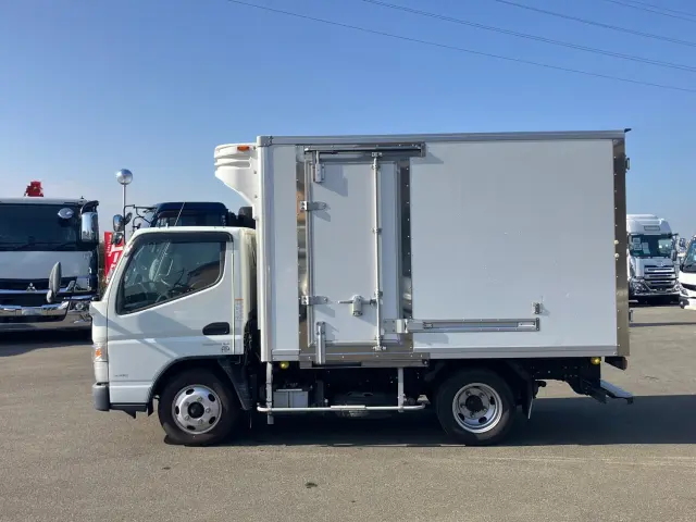 三菱 キャンター 2PG-FBAV0(2WD)の写真5