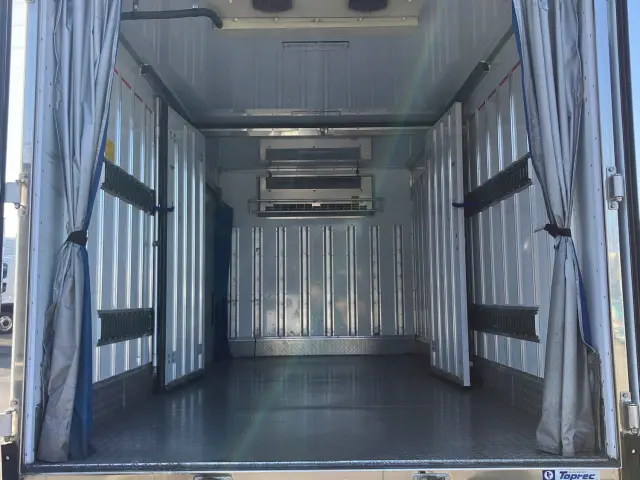 三菱 キャンター TPG-FEB50(2WD)の写真8