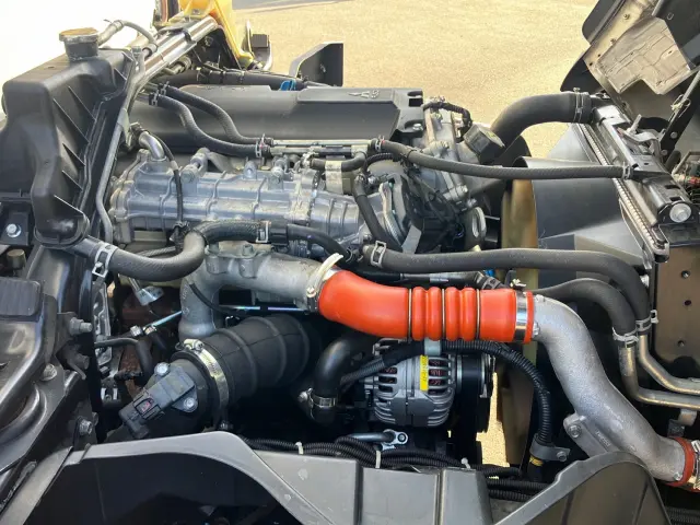 三菱 キャンター TPG-FEB50(2WD)の写真15