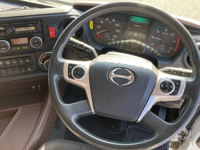 日野 プロフィア 2DG-FW1AHJ(8x4)の写真21