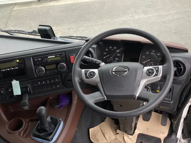 日野 プロフィア 2DG-FW1AHC(8x4)の写真18