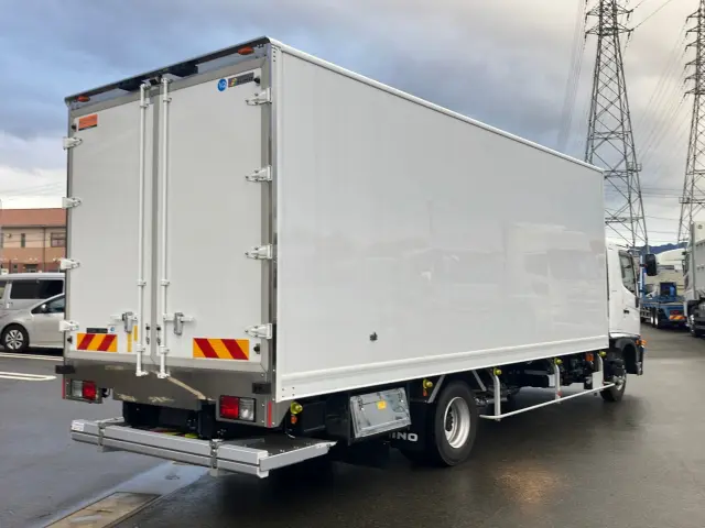 日野 レンジャー 2KG-FD2ABG(2WD)の写真3