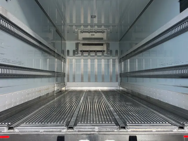 日野 レンジャー 2KG-FD2ABG(2WD)の写真8