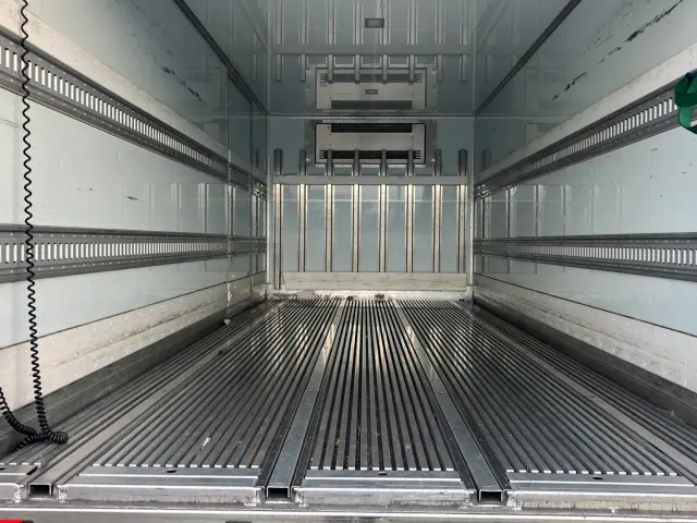 日野 レンジャー 2KG-FD2ABG(2WD)の写真8