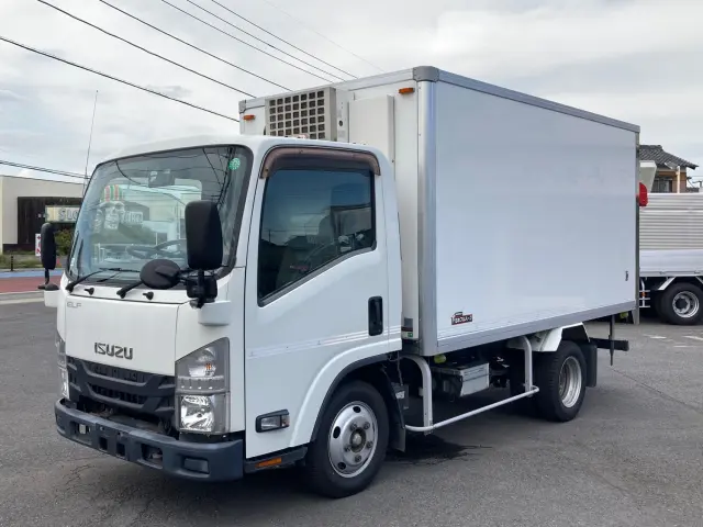 いすゞ エルフ TPG-NMR85N(2WD)の写真1