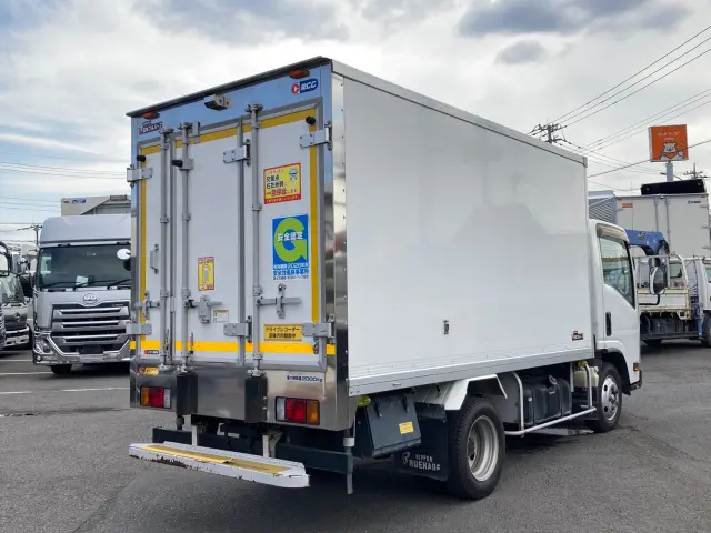 いすゞ エルフ TPG-NMR85N(2WD)の写真3