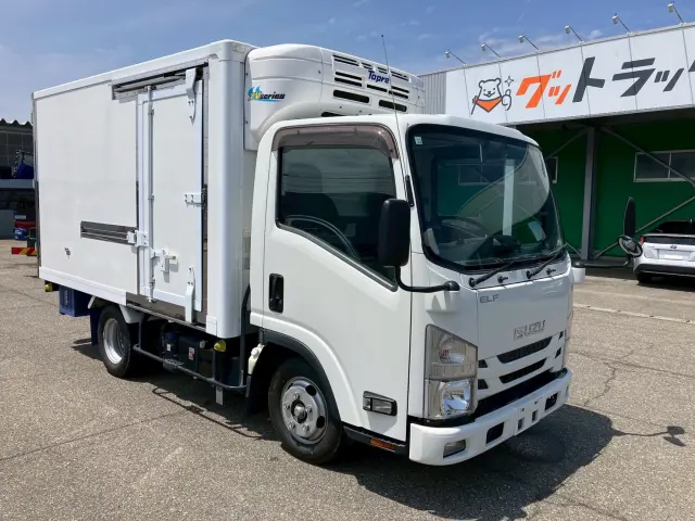 いすゞ エルフ 2RG-NLR88AN(2WD)の写真2