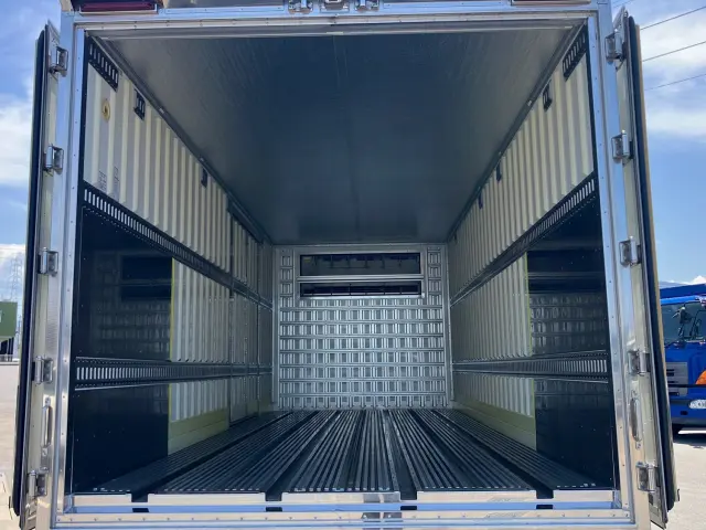 三菱 ファイター 2KG-FK65F(2WD)の写真8