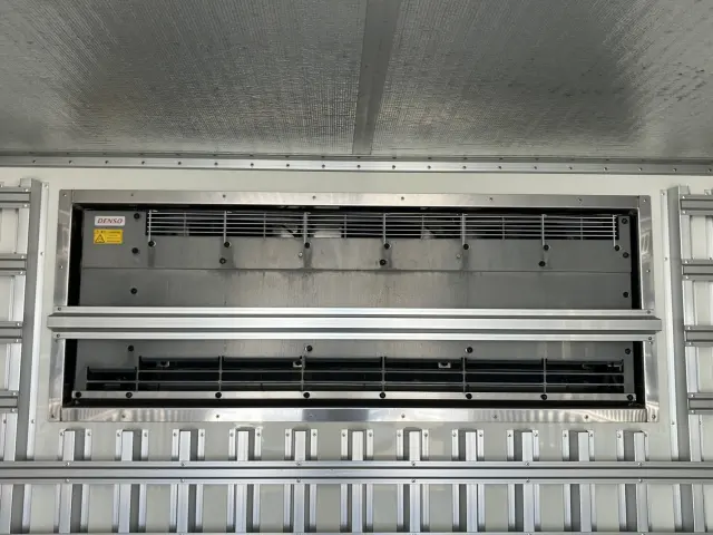 三菱 ファイター 2KG-FK65F(2WD)の写真10