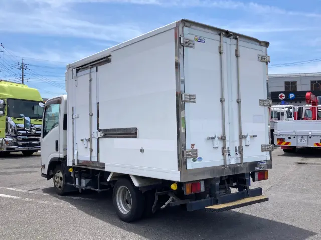 いすゞ エルフ TPG-NLR85AN(2WD)の写真4