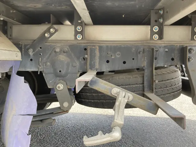 いすゞ エルフ TPG-NLR85AN(2WD)の写真12
