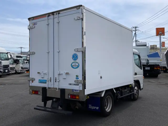 三菱 キャンター 2PG-FEAV0(2WD)の写真3