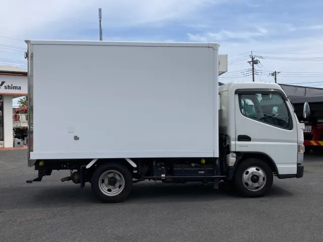 三菱 キャンター 2PG-FEAV0(2WD)の写真6