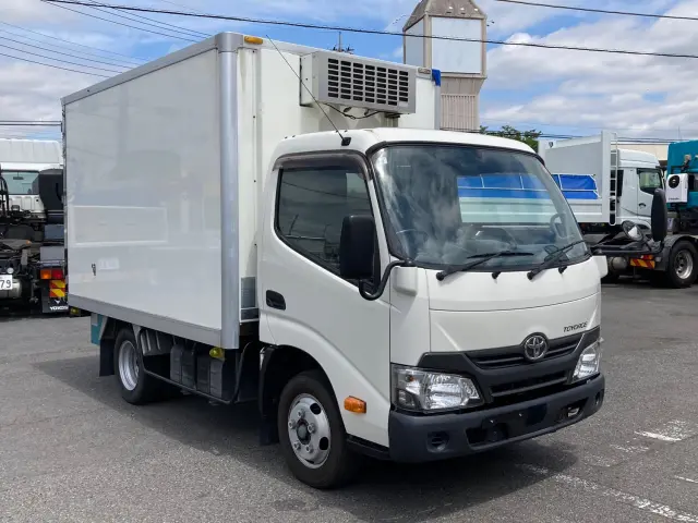 トヨタ ダイナ TKG-XZC605(2WD)の写真2