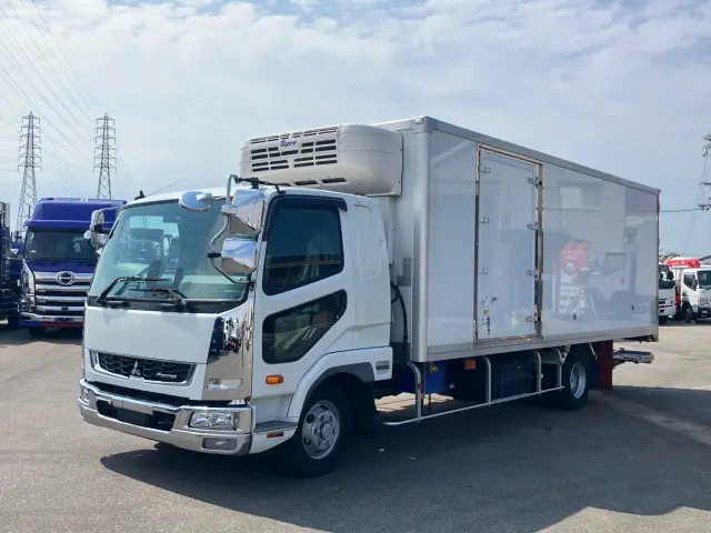 三菱 ファイター 2KG-FK65F(2WD)の写真1
