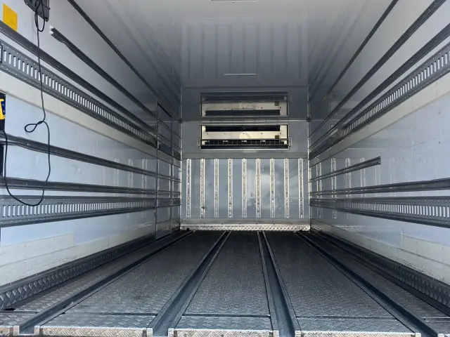 三菱 ファイター 2KG-FK65F(2WD)の写真8