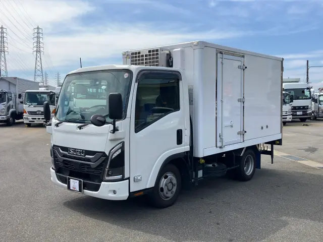 いすゞ エルフ 2RG-NLR88AM(2WD)の写真1