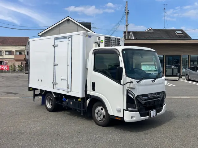 いすゞ エルフ 2RG-NLR88AM(2WD)の写真2