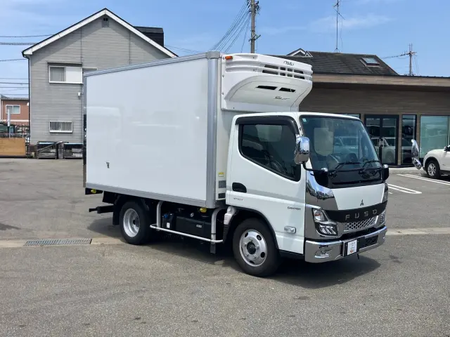 三菱 キャンター 2RG-FBAV0(2WD)の写真2