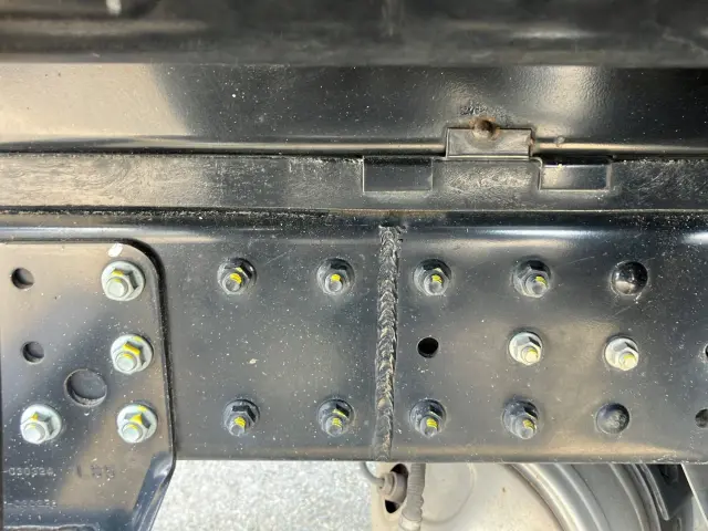 三菱 キャンター 2RG-FBAV0(2WD)の写真12