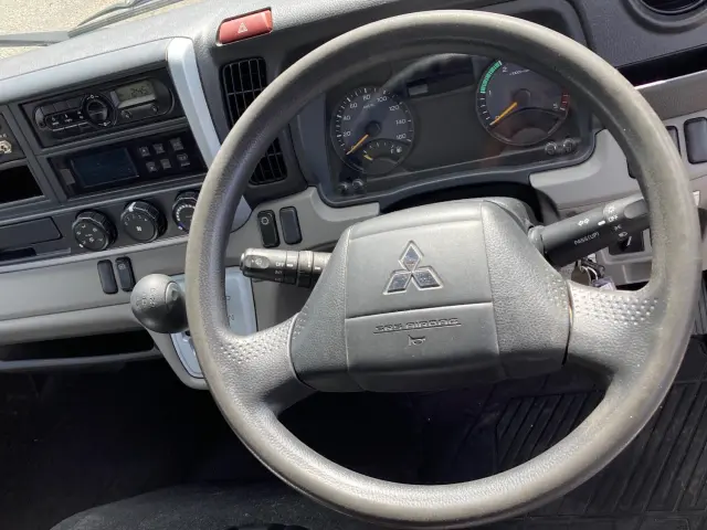 三菱 キャンター TPG-FBA00(2WD)の写真18