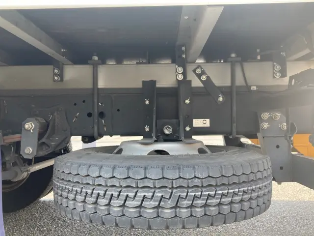いすゞ エルフ 2RG-NPR88AN(2WD)の写真12
