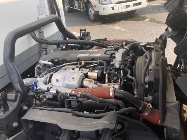 いすゞ エルフ 2RG-NPR88AN(2WD)の写真15